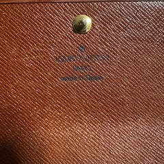 LUIS VUITTON箱付きエピ　の画像