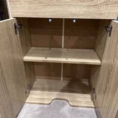 収納棚の画像