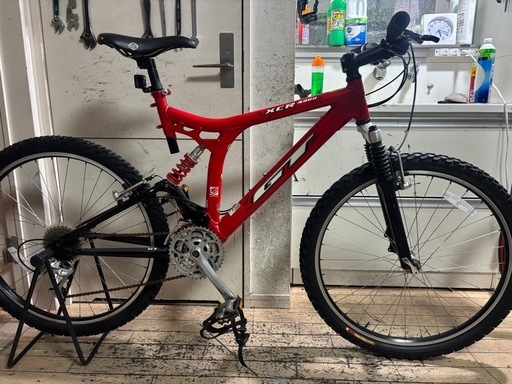 GT・i-drive XCR4000  MTB フルサスペンションマウンテンバイク