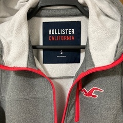 HOLLISTER グレー フード付きパーカーの画像
