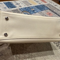 COACH アイボリー レザー ハンドバッグの画像
