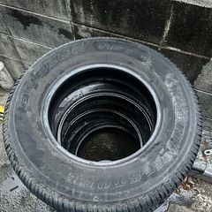ブリヂストン195/80R/15の画像