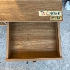 【引き出し付きテーブル】【ニトリ】クリーニング済み【管理番号10211】町の画像