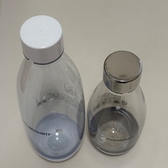 ソーダストリーム＋専用ボトル2本＋ガスシリンダー1本の画像