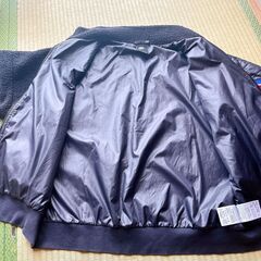 クリーニング済 NIKE ナイキ おしゃれロゴ 切替 フリース ジャケット Mサイズの画像