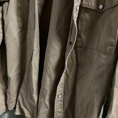 Forever21メンズシャツの画像