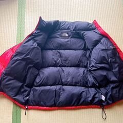 美品 クリーニング済 ヌプシ 700FP THE NORTH FACE ダウンジャケット 赤黒の画像