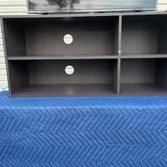 東芝 REGZA 32V型液晶テレビ（32S24・2022年製）＋テレビボード セットの画像