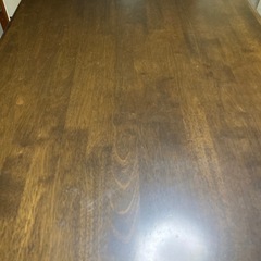 重厚ダイニングテーブル茶色系の画像