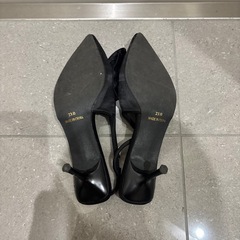 リボン パンプスの画像