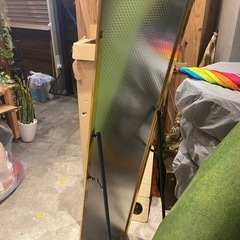 全身鏡ゴールドの画像