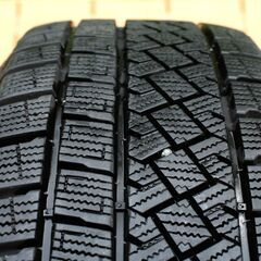 ③現行60系 プリウス 純正ホイール ピレリ スタッドレス ICE ZERO 195/60R 17 2023年製 4本セット ボルト20本の画像