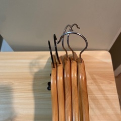 木製ハンガーの画像