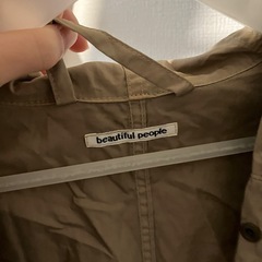 beautiful people アウターの画像