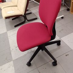 ★リユースのサカイ千葉中央店★ ITOKI オフィスチェア  H85×D61×W61 クリーニング済み TC5200の画像