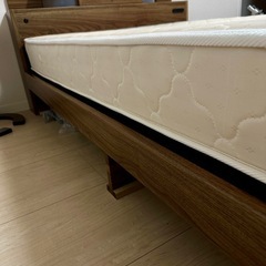 引出し付き セミダブルベッド の画像