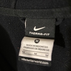 NIKE キッズ　パーカーの画像