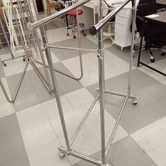 ★リユースのサカイ千葉中央店★  ハンガーラック  H118-150×D52×W105 クリーニング済み TC5203の画像