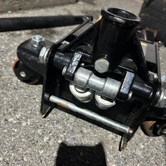 引き取り限定 アストロプロダクツ「2.0TON 超低床ガレージジャッキの画像