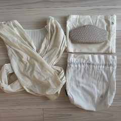 コニー抱っこ紐FLEX AirMesh™ Cream（ヘッドサポート付き） の画像