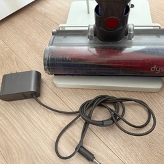 ダイソン掃除機V7 fluffy ◼︎すぐに使える自立スタンド付きの画像