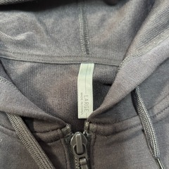 ユニクロ　レディース　半袖　パーカー　Lの画像