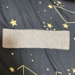 GUESS ゲス　ヘアバンドの画像