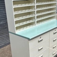 高園産業 SOLNO 薬棚 薬品庫 薬剤棚 キャビネット 薬品保管庫 薬局 スチール棚 医療棚 調剤棚 調剤キャビネット 横150cmの画像