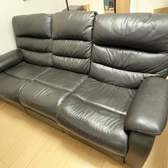 ニトリ　電動リクライニングソファの画像