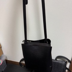 ショルダーバッグ2点の画像