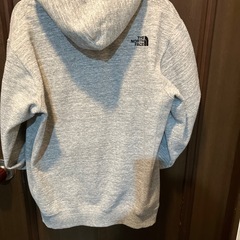 ノースフェイス裏起毛パーカーの画像