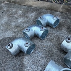 単管パイプ用ジョイント各所の画像