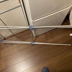折りたたみ式物干しラックの画像