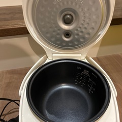 炊飯器の画像