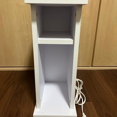 ベッドサイドチェスト　コンセント付きの画像