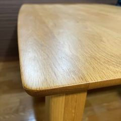 4人掛けダイニングテーブルの画像