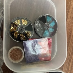 ラメ、ストーン、ホロの画像