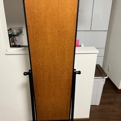 回転式衣装鏡の画像