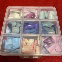 新品☆ネイルチップ☆沢山入ってます☆の画像
