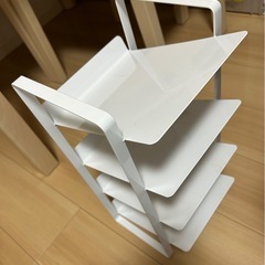 【11/3引取限定】山崎実業(Yamazaki) シンク下 ボトルストッカー 4段 ホワイト tower キッチンストッカーの画像