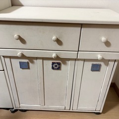 カウンター下キッチン下収納・野菜ケース　引き取りに来れる方　の画像