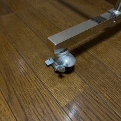 【美品✨】ハンガーラック・コートハンガー・パイプ素材の画像