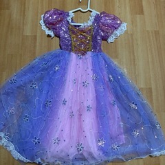 【決まりました】ラプンツェルのドレッサーとドレスの画像