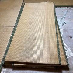畳差し上げます。(6畳と4.5畳)の画像