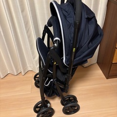 ベビーカー(デ・ヨーネ レジェ e NAVY)の画像