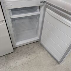コムフィー 2ドア冷蔵庫 2023年製の画像