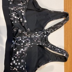 Nike スポーツブラ　Lの画像