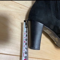 カリーノのショートブーツの画像