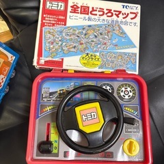 トミカやトミカ収納できるものもセットで！の画像
