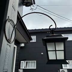 2個ありアンティーク　レトロ　ディスプレイ用　黒の金属製ランタン型屋外照明の画像